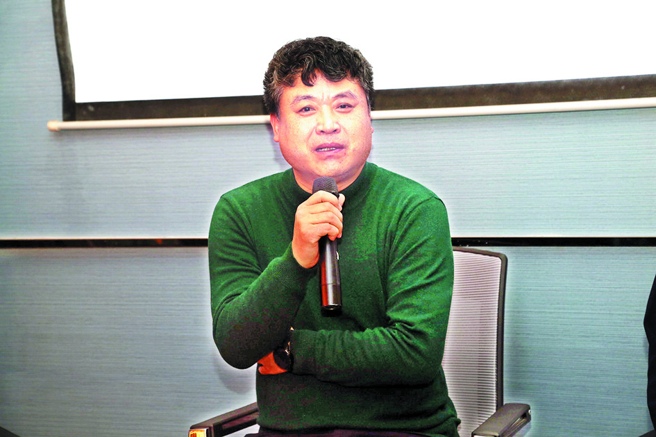 冯凯.jpg