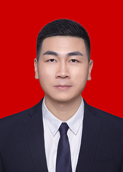 王明宇证件照-红底.jpg