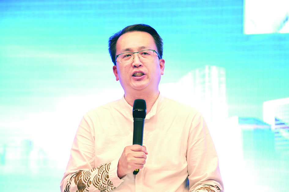 贾云智.jpg